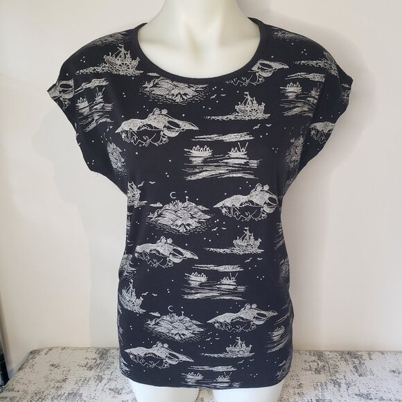 Black and White Moomin Characters Witchy TShirt Mountains and Moons - Picture 1 of 9